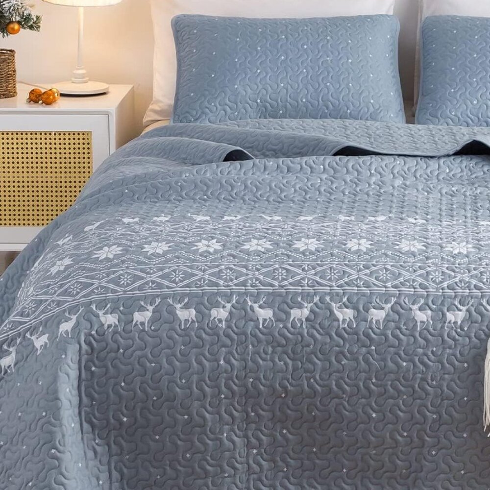 New 3 PC Blue Snowflake & Deer Quilt Set • QUEEN Size
